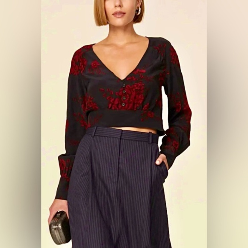 Marissa‎ Webb Floral Navy and Red Crop Top - 6